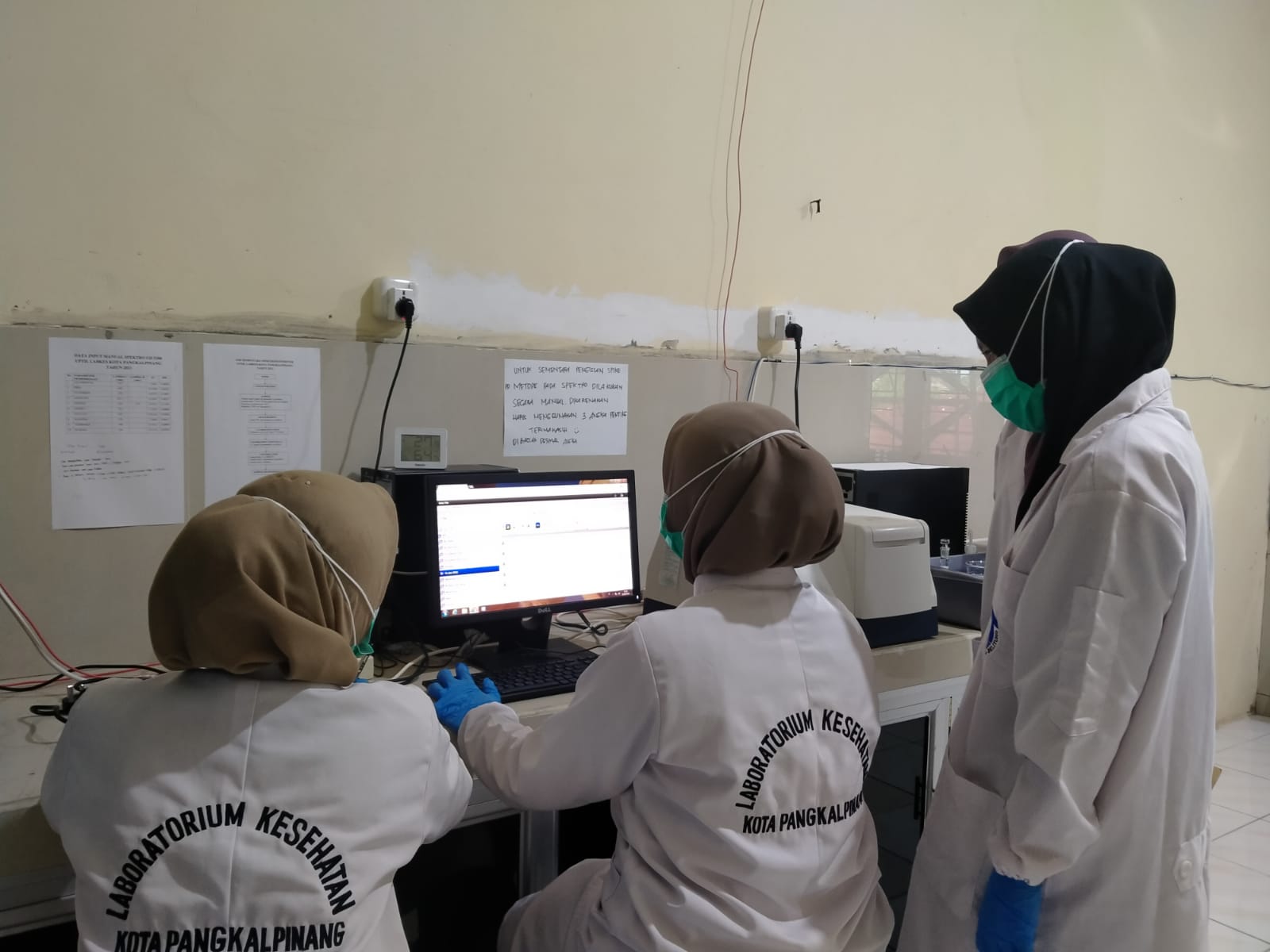 Laboratorium kimia kesehatan (Kesmas)