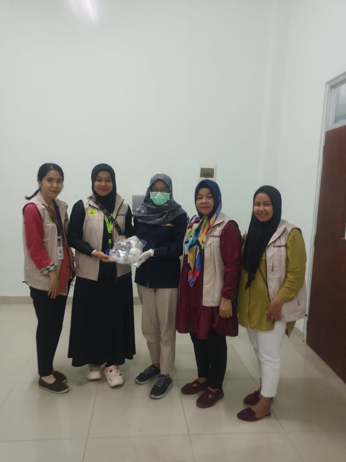 Pengambilan Sampel Makanan Calon Jamaah Haji Embarkasi Antara Provinsi Kepulauan Bangka Belitung